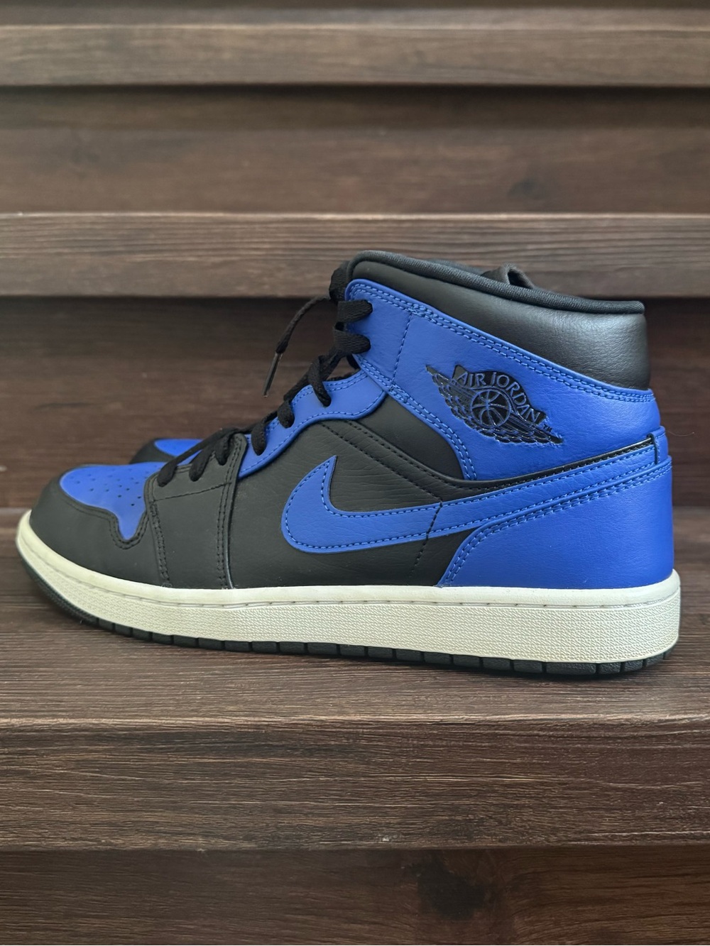 Air Jordan 1 mid